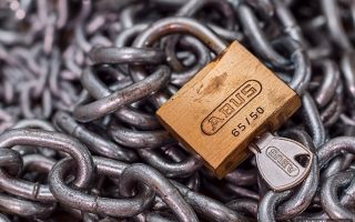 亚洲博彩公司视角下的投注安全：电子游戏玩家必知的防护策略